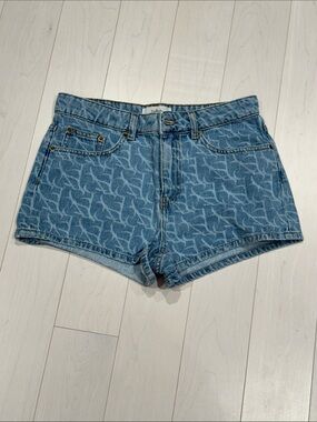 ba&sh Light Blue Patterned Denim Shorts size small (1)